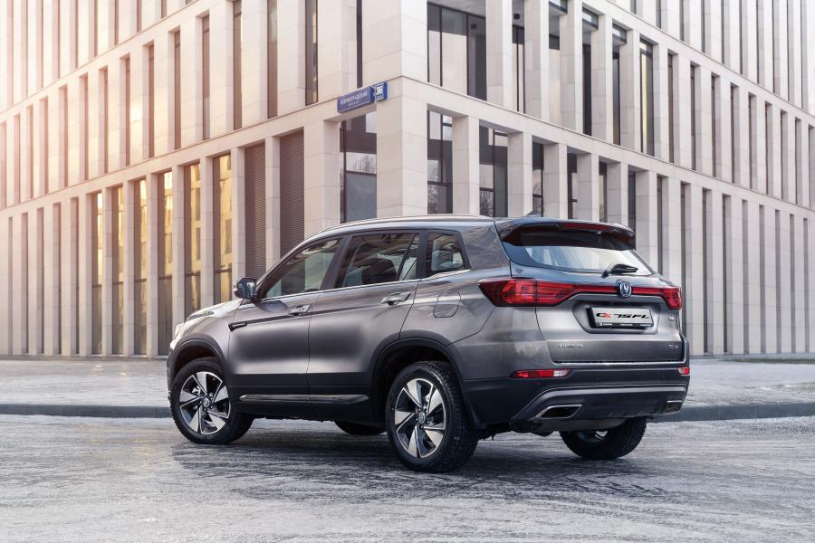  ChangAn CS75 2020 года  (CIS) (фото 2 из 8)